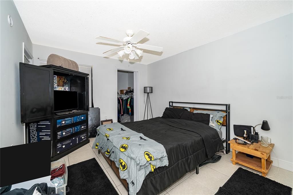 待售: $97,900 (1 贝兹, 1 浴室, 660 平方英尺)