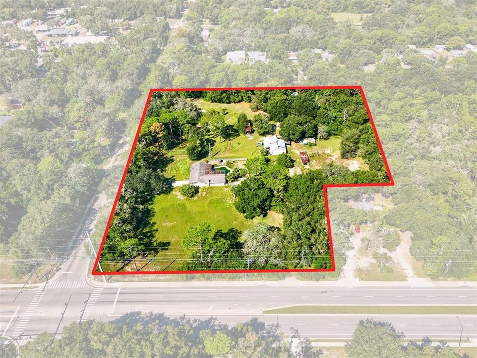 For Sale: $3,000,000 (5.98 acres)