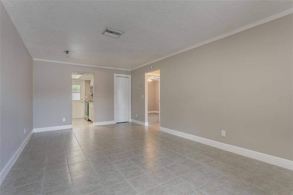 合同活跃: $2,095,000 (10 贝兹, 5 浴室, 3946 平方英尺)