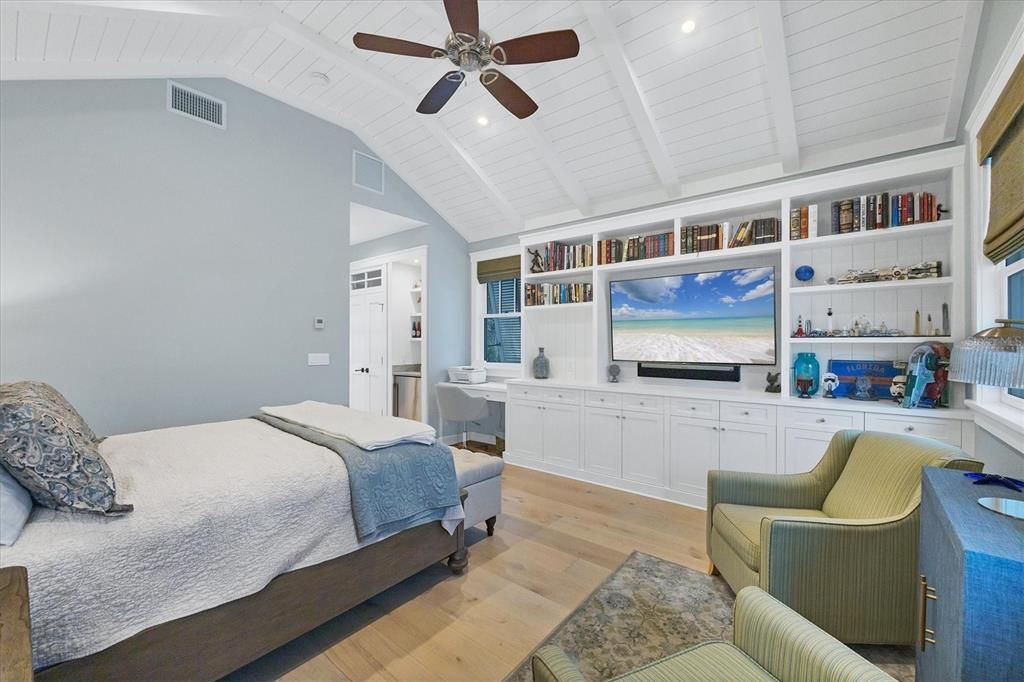 待售: $4,750,000 (3 贝兹, 3 浴室, 2089 平方英尺)