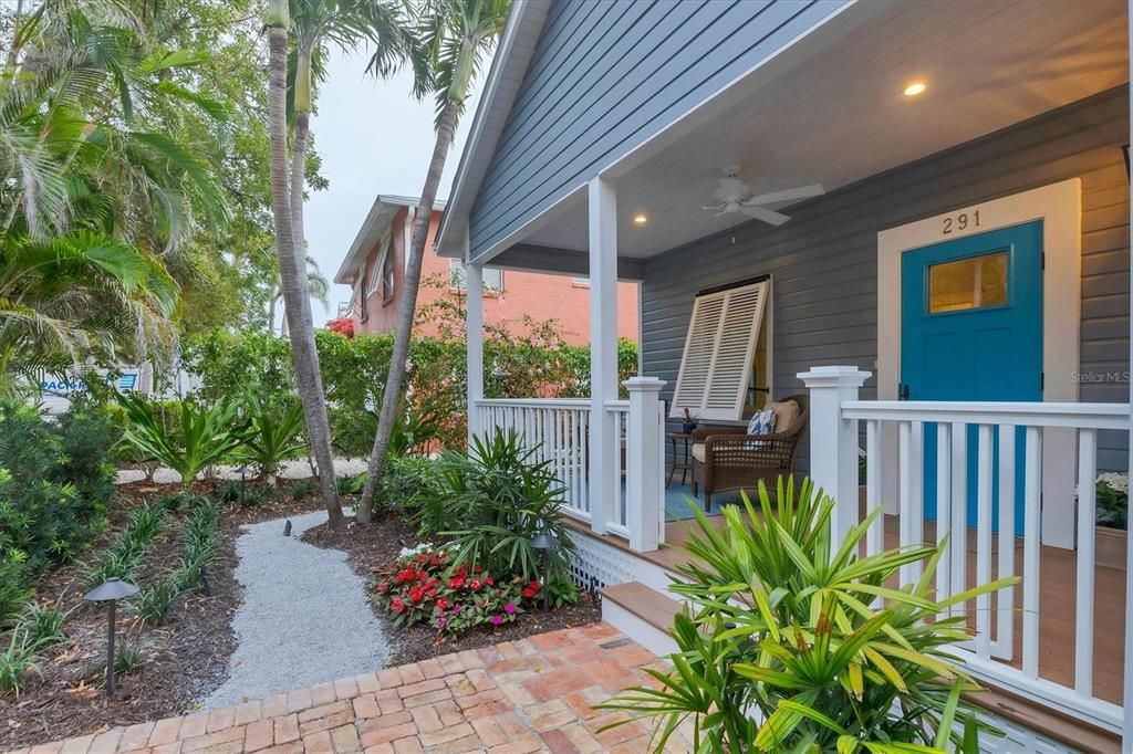 待售: $4,750,000 (3 贝兹, 3 浴室, 2089 平方英尺)