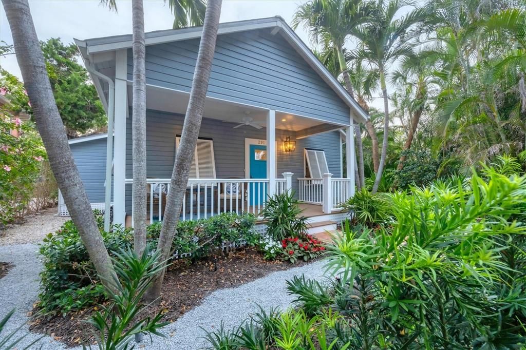 待售: $4,750,000 (3 贝兹, 3 浴室, 2089 平方英尺)