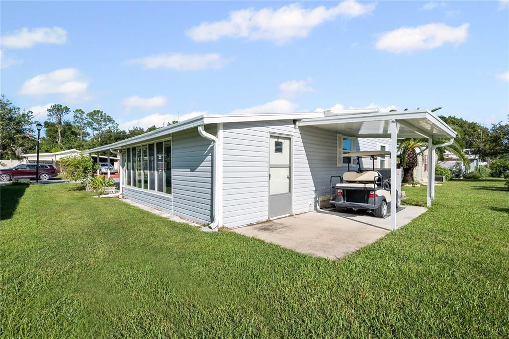 合同活跃: $154,900 (2 贝兹, 2 浴室, 1048 平方英尺)