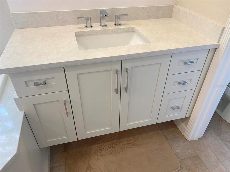 Active With Contract: $1,160,000 (3 beds, 3 baths, 2894 Square Feet)