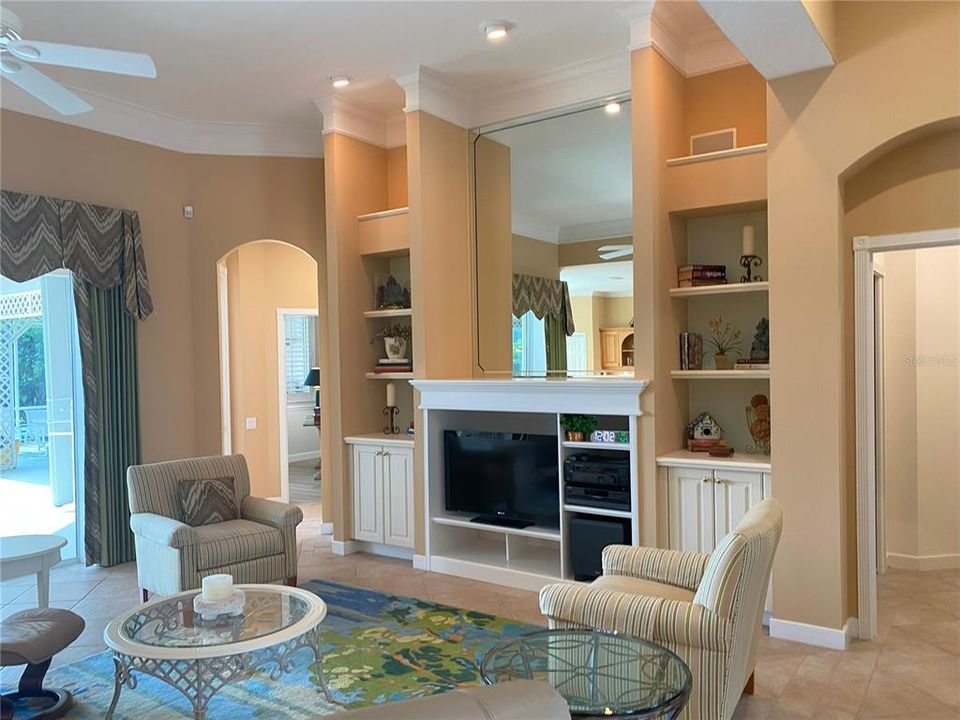 Active With Contract: $1,160,000 (3 beds, 3 baths, 2894 Square Feet)