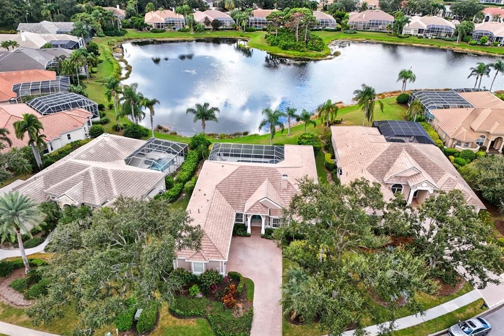 Active With Contract: $1,160,000 (3 beds, 3 baths, 2894 Square Feet)