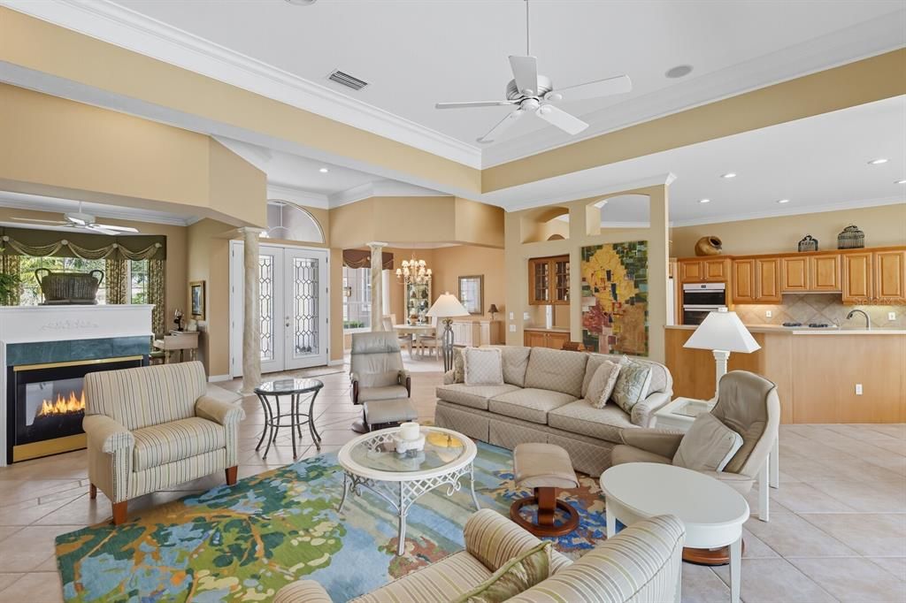 Active With Contract: $1,160,000 (3 beds, 3 baths, 2894 Square Feet)