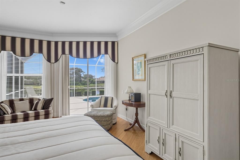 Active With Contract: $1,160,000 (3 beds, 3 baths, 2894 Square Feet)