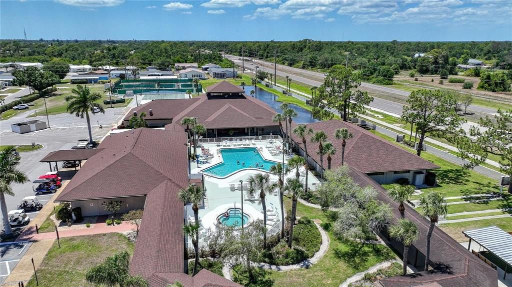 合同活跃: $139,000 (2 贝兹, 2 浴室, 1159 平方英尺)