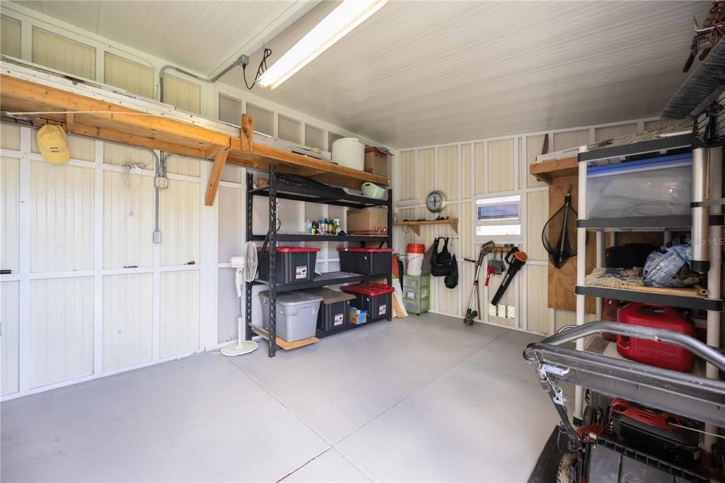 合同活跃: $139,000 (2 贝兹, 2 浴室, 1159 平方英尺)