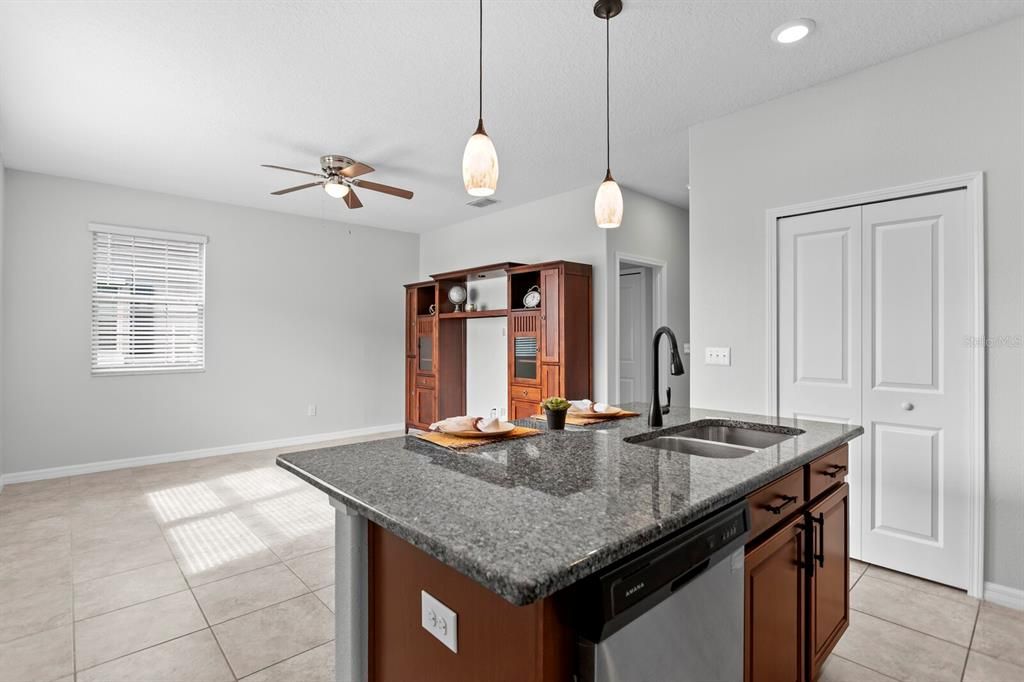 En Renta: $2,900 (3 camas, 2 baños, 1755 Pies cuadrados)