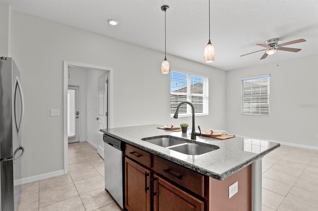 En Renta: $2,900 (3 camas, 2 baños, 1755 Pies cuadrados)