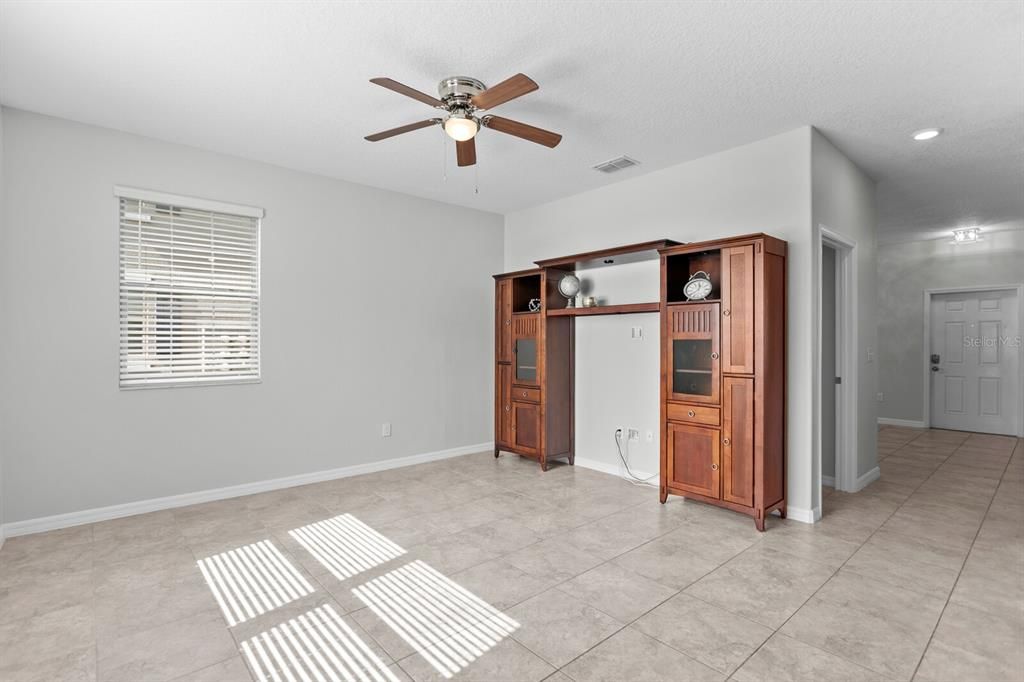 En Renta: $2,900 (3 camas, 2 baños, 1755 Pies cuadrados)