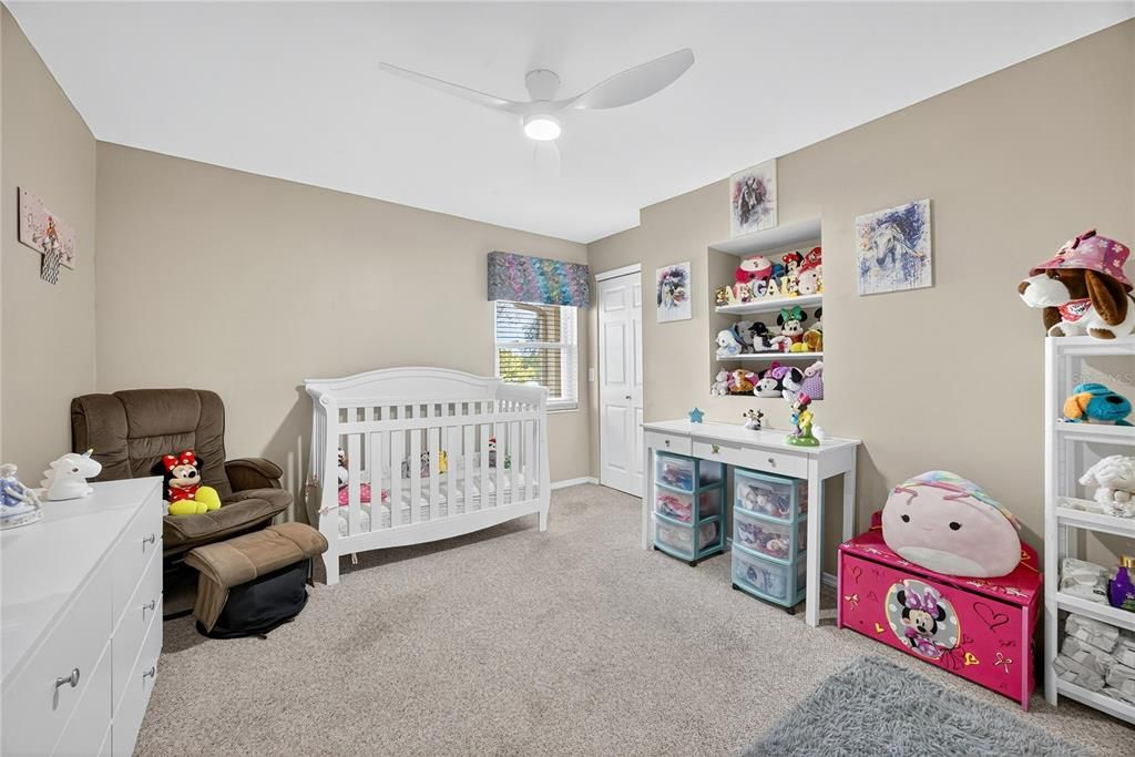 En Venta: $449,000 (3 camas, 3 baños, 2258 Pies cuadrados)