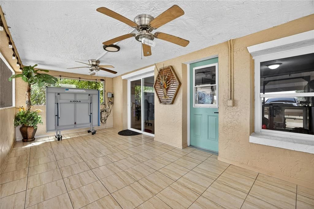 En Venta: $449,000 (3 camas, 3 baños, 2258 Pies cuadrados)