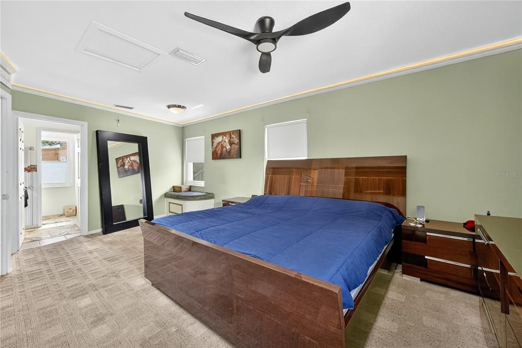 En Venta: $449,000 (3 camas, 3 baños, 2258 Pies cuadrados)