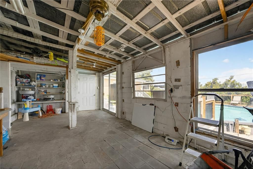 En Venta: $449,000 (3 camas, 3 baños, 2258 Pies cuadrados)