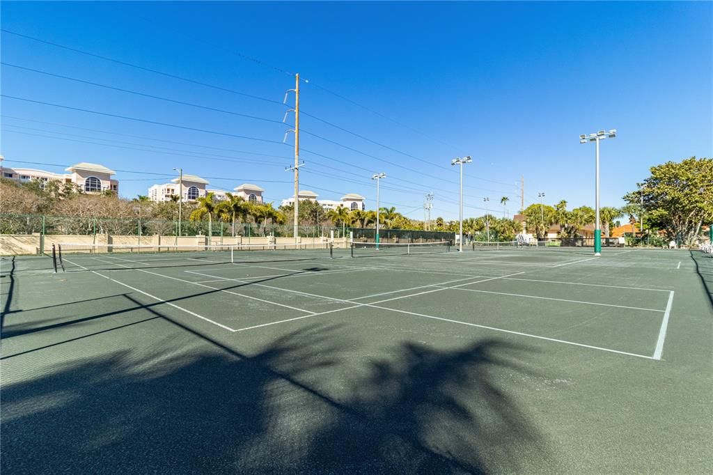 待售: $399,900 (2 贝兹, 2 浴室, 1110 平方英尺)