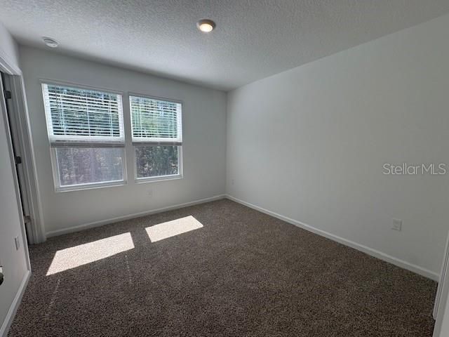 Active With Contract: $275,990 (3 beds, 2 baths, 1308 Square Feet)