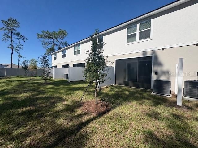 Active With Contract: $275,990 (3 beds, 2 baths, 1308 Square Feet)