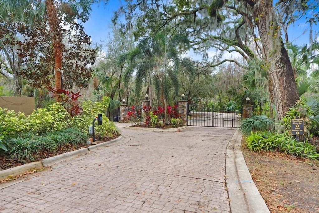 待售: $200,000 (0.63 acres)