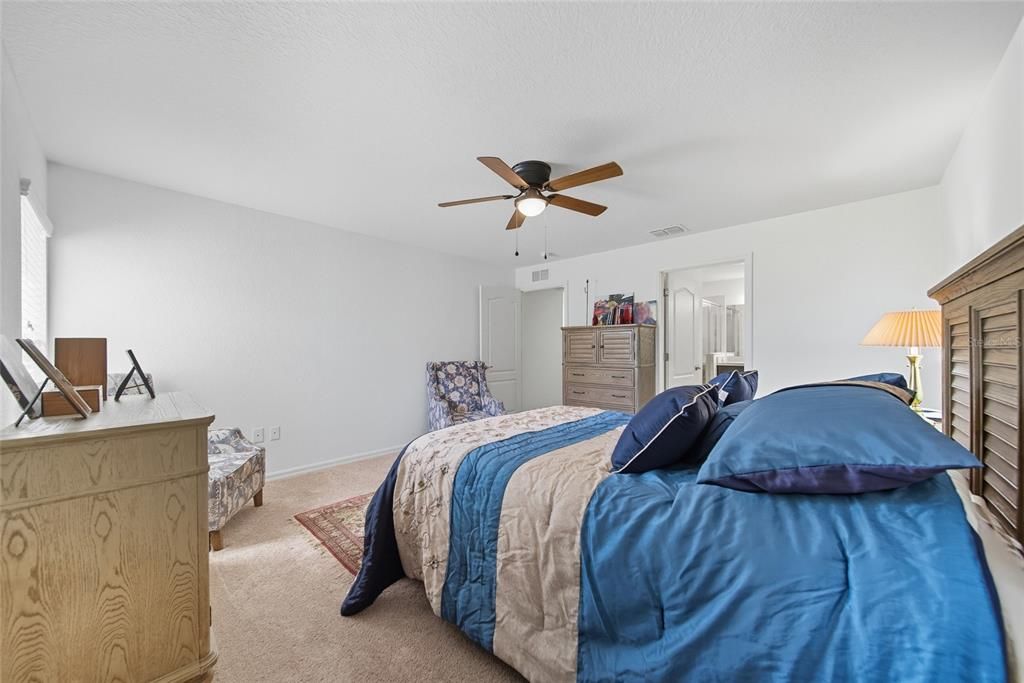 待售: $344,900 (4 贝兹, 2 浴室, 1940 平方英尺)