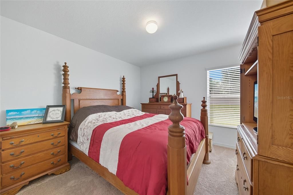 待售: $344,900 (4 贝兹, 2 浴室, 1940 平方英尺)