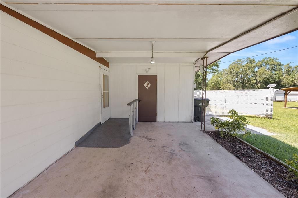 For Sale: $260,000 (3 beds, 2 baths, 1135 Square Feet)