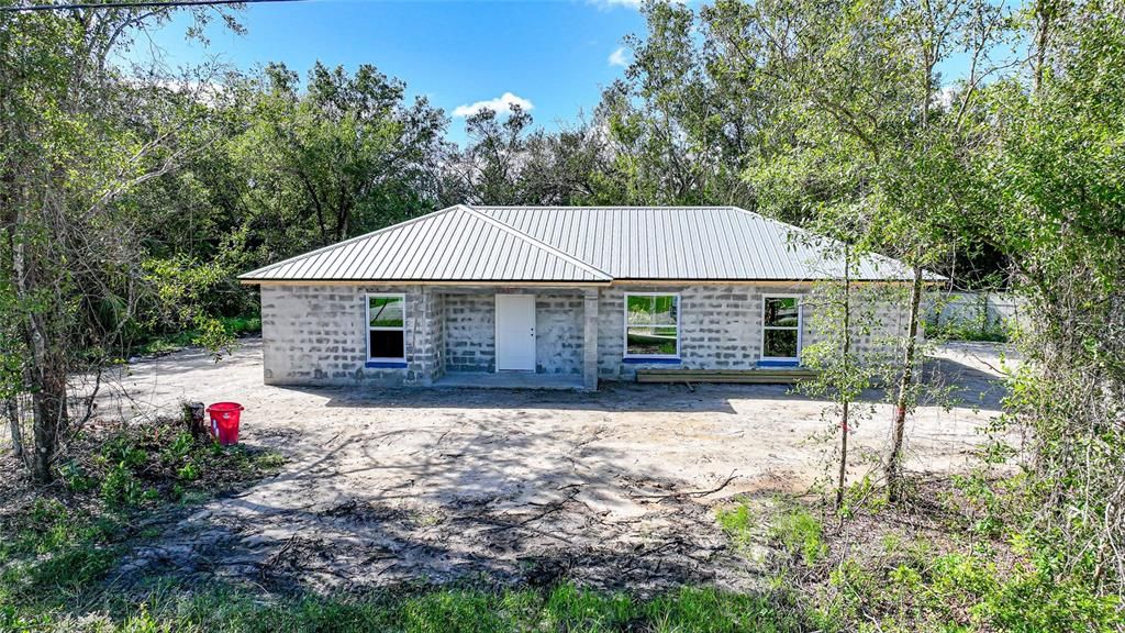 合同活跃: $315,000 (3 贝兹, 2 浴室, 1388 平方英尺)