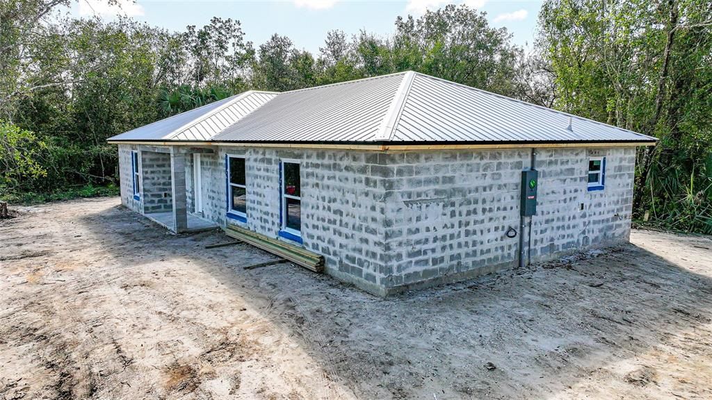 合同活跃: $315,000 (3 贝兹, 2 浴室, 1388 平方英尺)