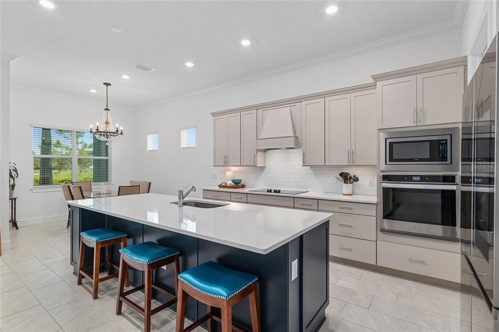 На продажу: $499,900 (2 спален, 2 ванн, 2110 Квадратных фут)