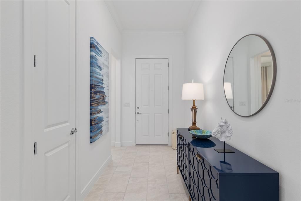 На продажу: $499,900 (2 спален, 2 ванн, 2110 Квадратных фут)