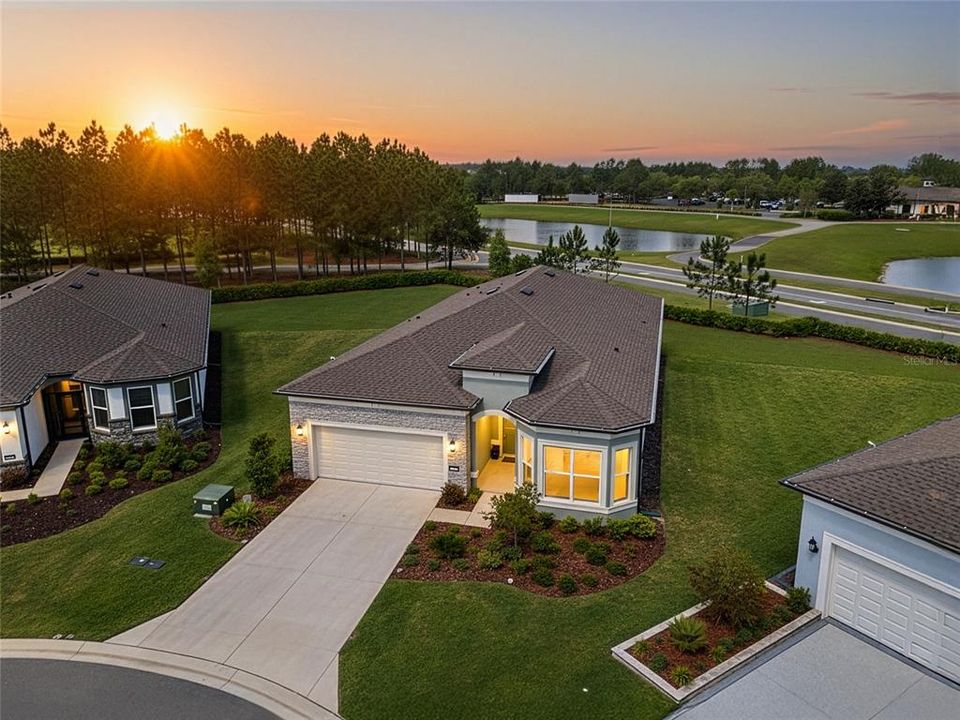 На продажу: $499,900 (2 спален, 2 ванн, 2110 Квадратных фут)