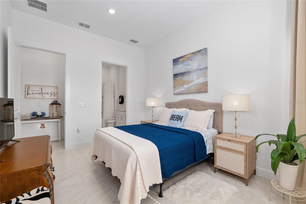 На продажу: $499,900 (2 спален, 2 ванн, 2110 Квадратных фут)