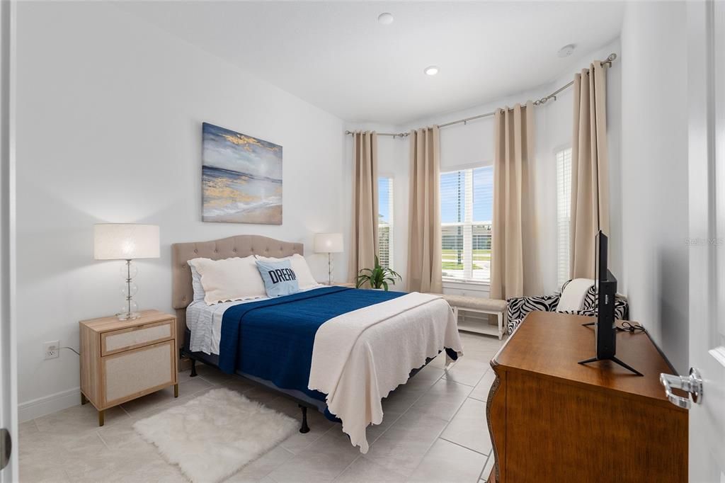 На продажу: $499,900 (2 спален, 2 ванн, 2110 Квадратных фут)