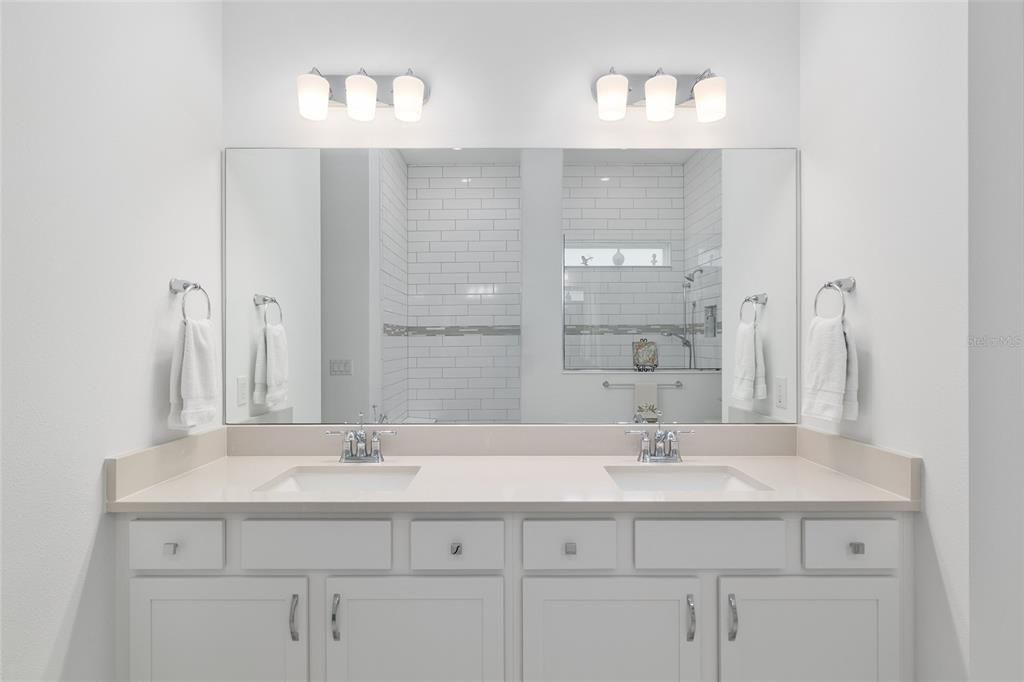 На продажу: $499,900 (2 спален, 2 ванн, 2110 Квадратных фут)