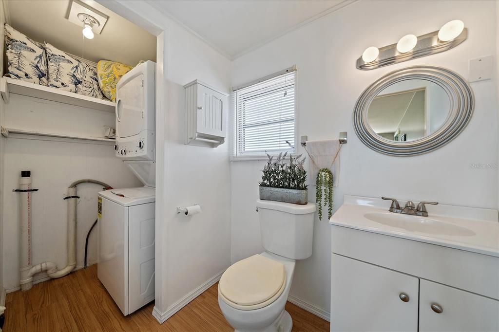 For Sale: $95,000 (1 beds, 1 baths, 552 Square Feet)