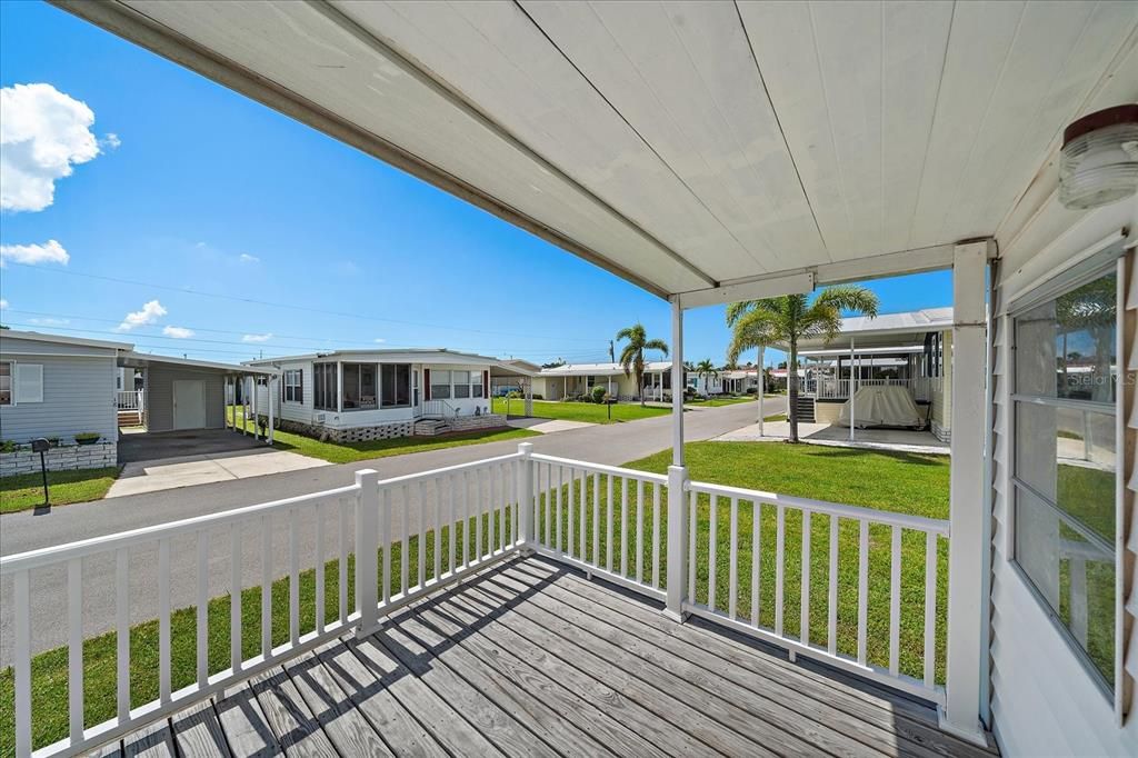 For Sale: $95,000 (1 beds, 1 baths, 552 Square Feet)