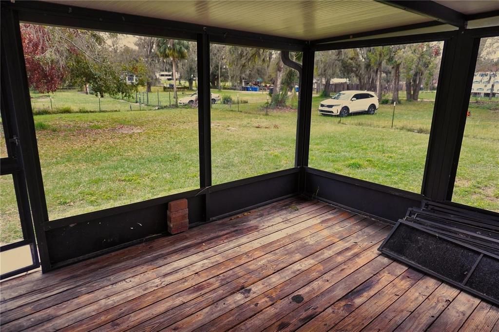 На продажу: $165,000 (3 спален, 2 ванн, 952 Квадратных фут)