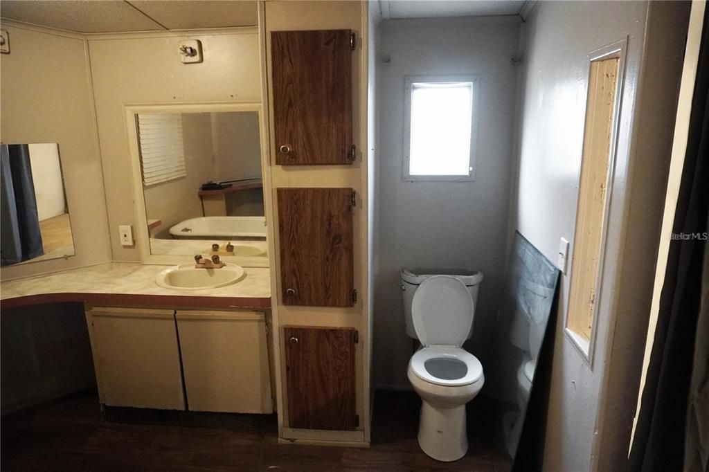 На продажу: $165,000 (3 спален, 2 ванн, 952 Квадратных фут)