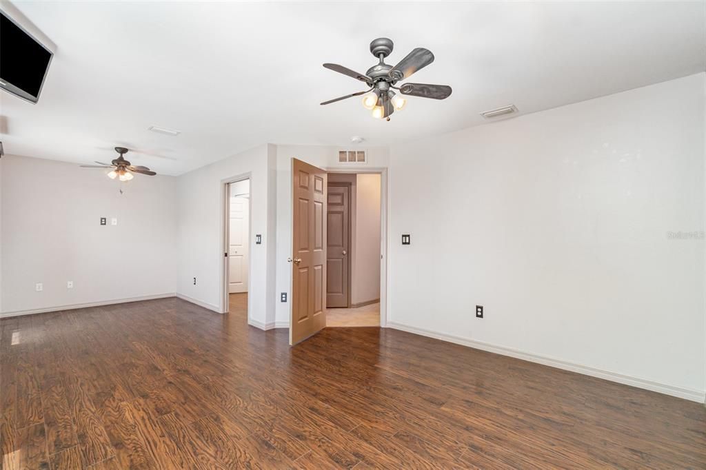 На продажу: $415,000 (3 спален, 2 ванн, 2640 Квадратных фут)