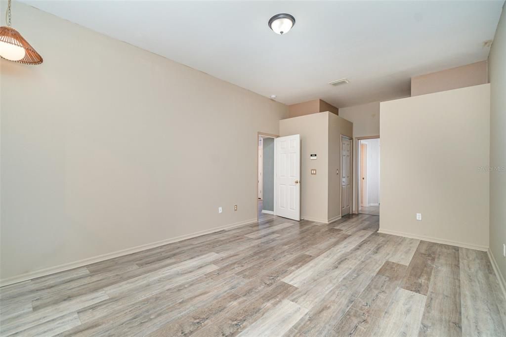 На продажу: $415,000 (3 спален, 2 ванн, 2640 Квадратных фут)