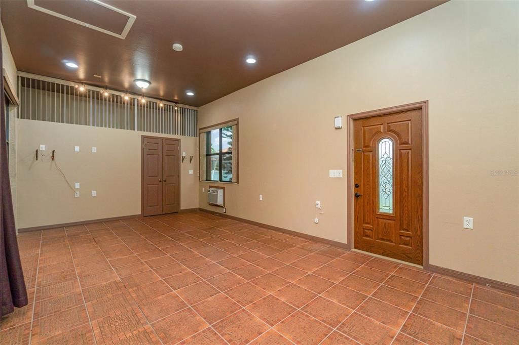 На продажу: $415,000 (3 спален, 2 ванн, 2640 Квадратных фут)