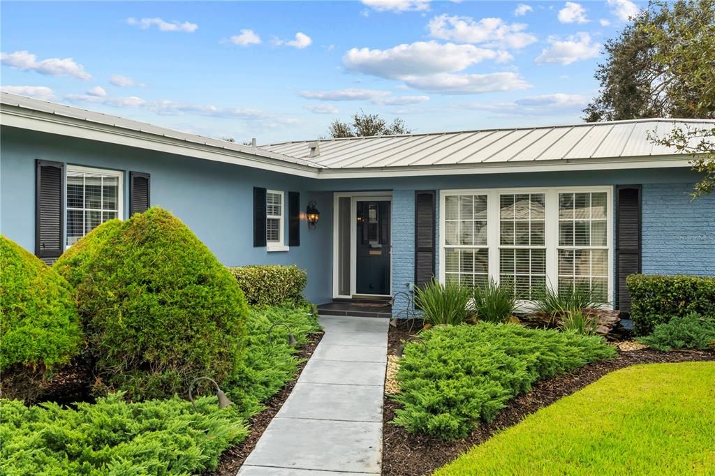 Active With Contract: $645,000 (3 beds, 2 baths, 1749 Square Feet)