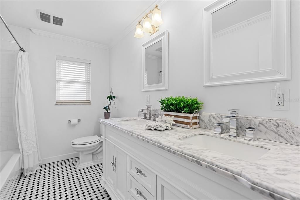 Active With Contract: $645,000 (3 beds, 2 baths, 1749 Square Feet)