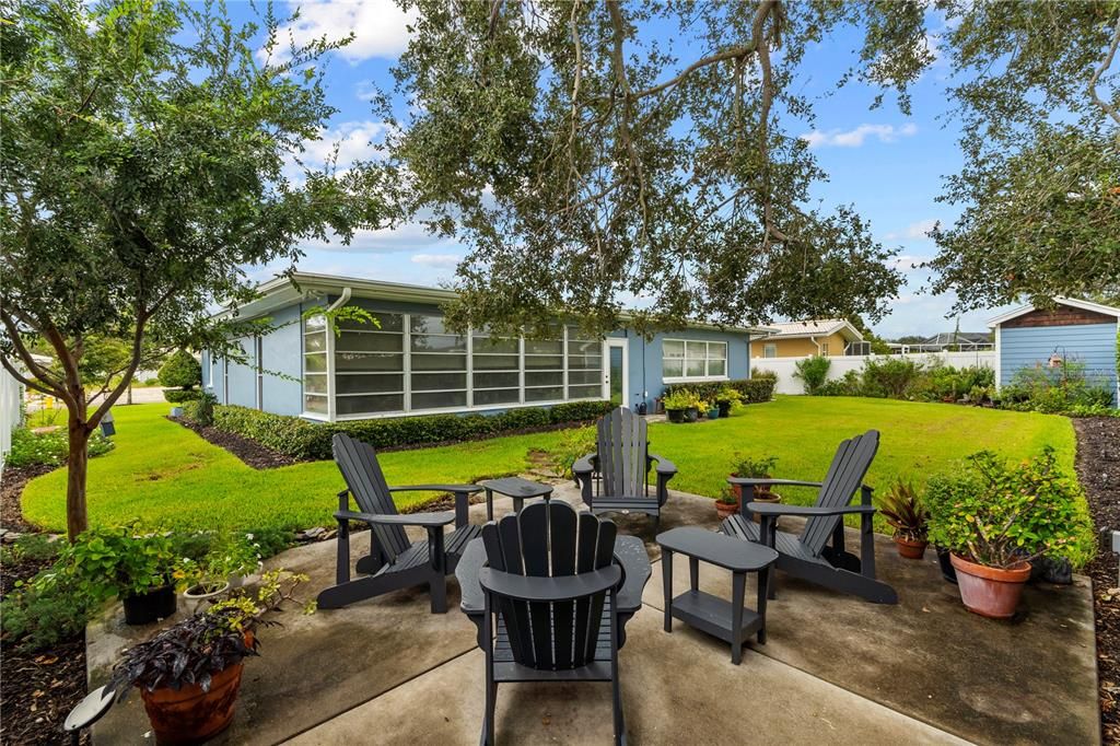 Active With Contract: $645,000 (3 beds, 2 baths, 1749 Square Feet)