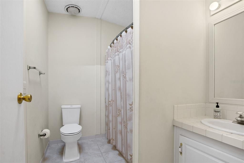 Active With Contract: $194,000 (3 beds, 2 baths, 1568 Square Feet)