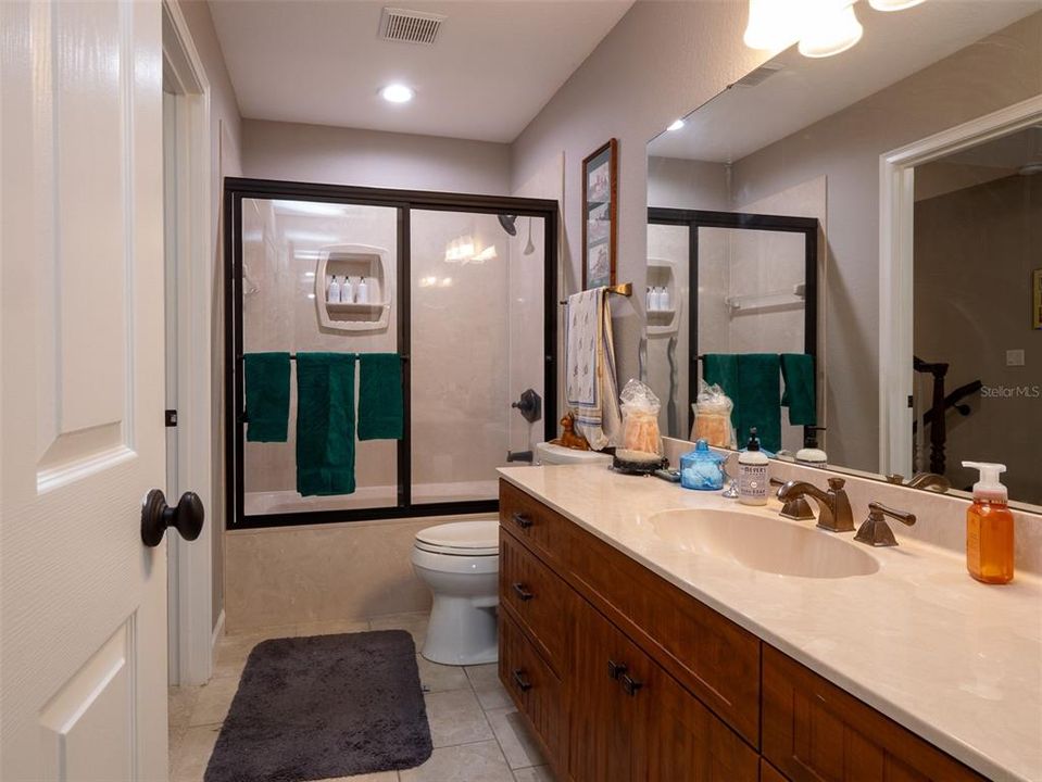 For Sale: $1,595,000 (5 beds, 3 baths, 4044 Square Feet)