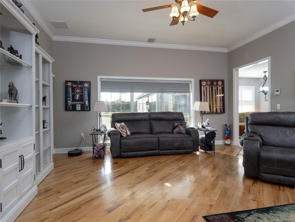 For Sale: $1,595,000 (5 beds, 3 baths, 4044 Square Feet)