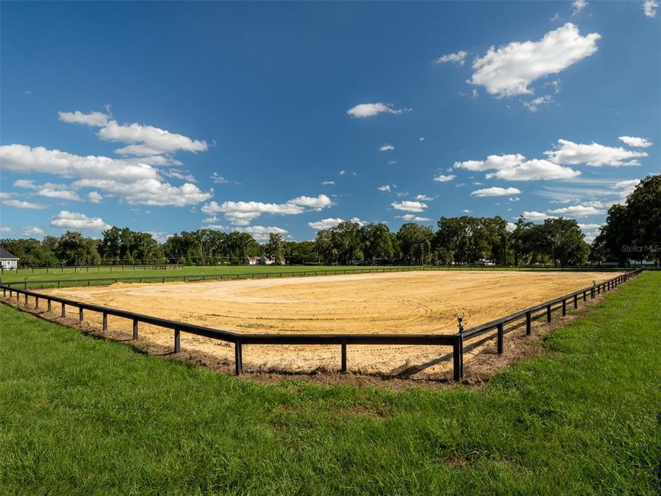 For Sale: $1,595,000 (5 beds, 3 baths, 4044 Square Feet)